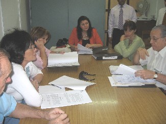 Firma. Ahora el dictamen se tratará en el recinto.