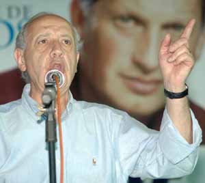 Roberto Lavagna. No quiero argentinos que coman la sobra que otros dejan.