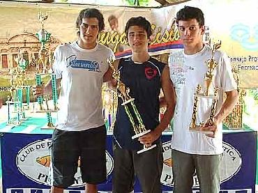 Briñócoli, Báez y Pace, los tres nadadores posadeños ganadores de la segunda fecha del año del Aguas Abiertas en Posadas. Briñócoli, Báez y Pace, los tres nadadores posadeños ganadores de la segunda fecha del año del Aguas Abiertas en Posadas.