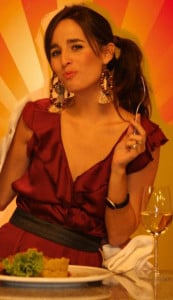 Belen Hernandez (comiendo)
