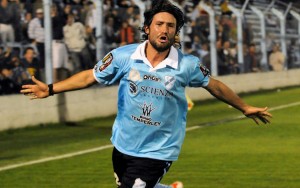 El ex Temperley llega a la Franja para la B Nacional. 