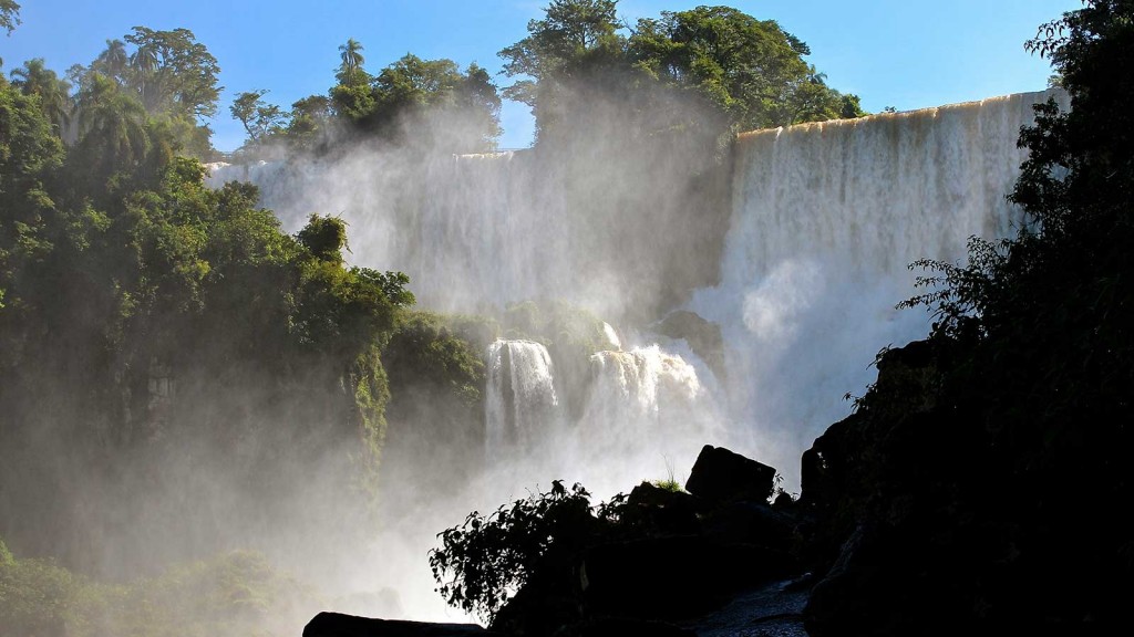 Las Cataratas del Iguazú son ineludibles para una escapada de invierno. 