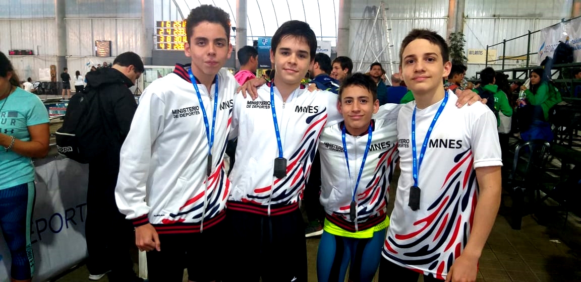 Los nadadores misioneros obtuvieron tres medallas en la primera jornada de los Juegos Nacionales Evita