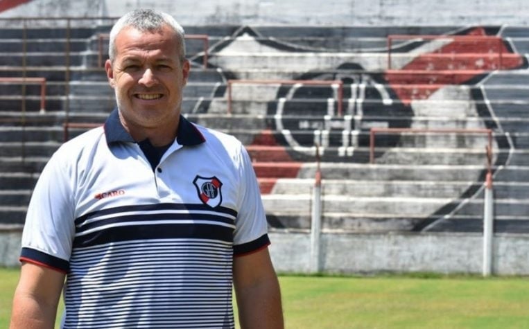 Fútbol: Manuel Dutto podría dejar de ser el técnico de Guaraní - MisionesOnline
