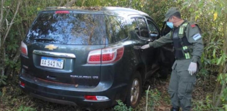 Gendarmería halló una camioneta abandonada con más de mil kilos de marihuana en Eldorado