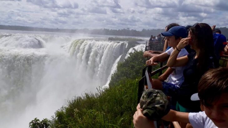 Roberto Enriquez, presidente de Iguazú Argentina indicó que las entradas para la prueba piloto en el Parque Nacional serán gratuitas 