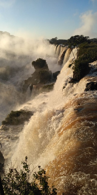 Así lucen las Cataratas del Iguazú que desde hoy reciben visitantes de toda la provincia