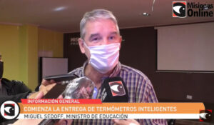 Hecho en Misiones: comienza la entrega de los primeros termómetros inteligentes y desarrollan un robot Covid para desinfecciones automáticas