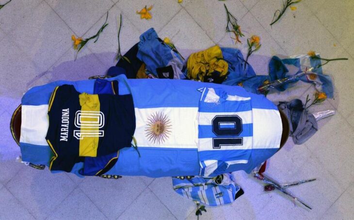 El último adiós a Diego Maradona, en vivo: la despedida en la Casa Rosada -  MisionesOnline