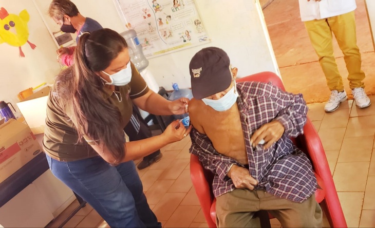 Iniciaron la vacunación contra el coronavirus en las Comunidades Guaraníes de Misiones