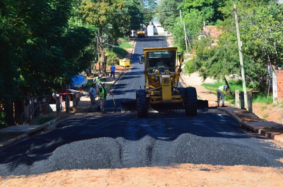 La Municipalidad de Posadas asfaltará las calles del barrio Itaembé Guazú con el apoyo del IPRODHA