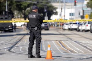 Estados Unidos: al menos 8 muertos en un tiroteo en California