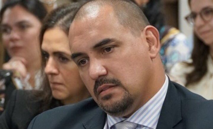 Renunció el juez Pedro Fragueiro