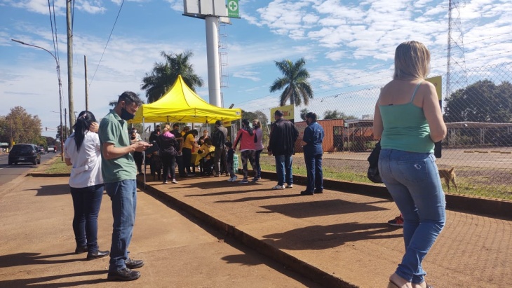 El Ministerio de Salud comenzó con operativos “sorpresa” de vacunación contra el coronavirus en distintas localidades de Misiones