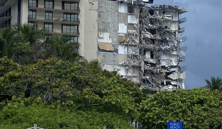 Derrumbe en Miami