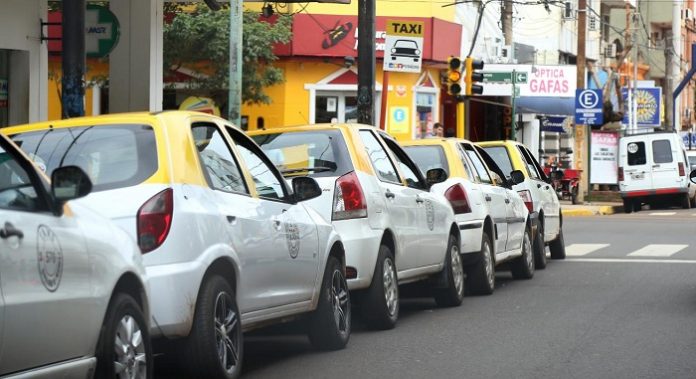 Taxistas contra UBER