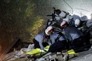 Derrumbe en Miami: un rescatista encontró el cuerpo de su hija entre los escombros