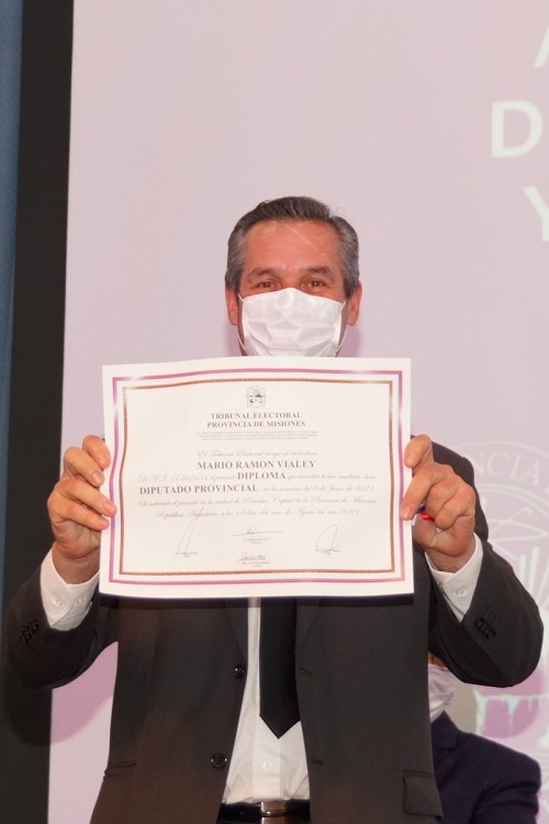 Elecciones 2021: diputados provinciales y concejales de Posadas, recibieron los diplomas tras su consagración en las legislativas del 6 de junio