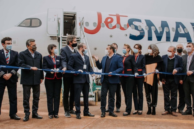 Herrera Ahuad celebró la llegada de JetSMART a Posadas y anunció que además de sumar frecuencias, “el desafío es un vuelo que una Santiago de Chile-Iguazú”
