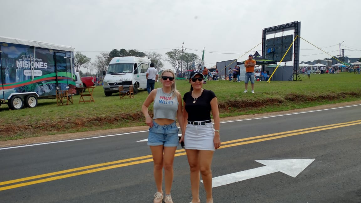 Con espectadores de Chaco, Corrientes, Santa Fe y Misiones, el Turismo Carretera vibró en Posadas