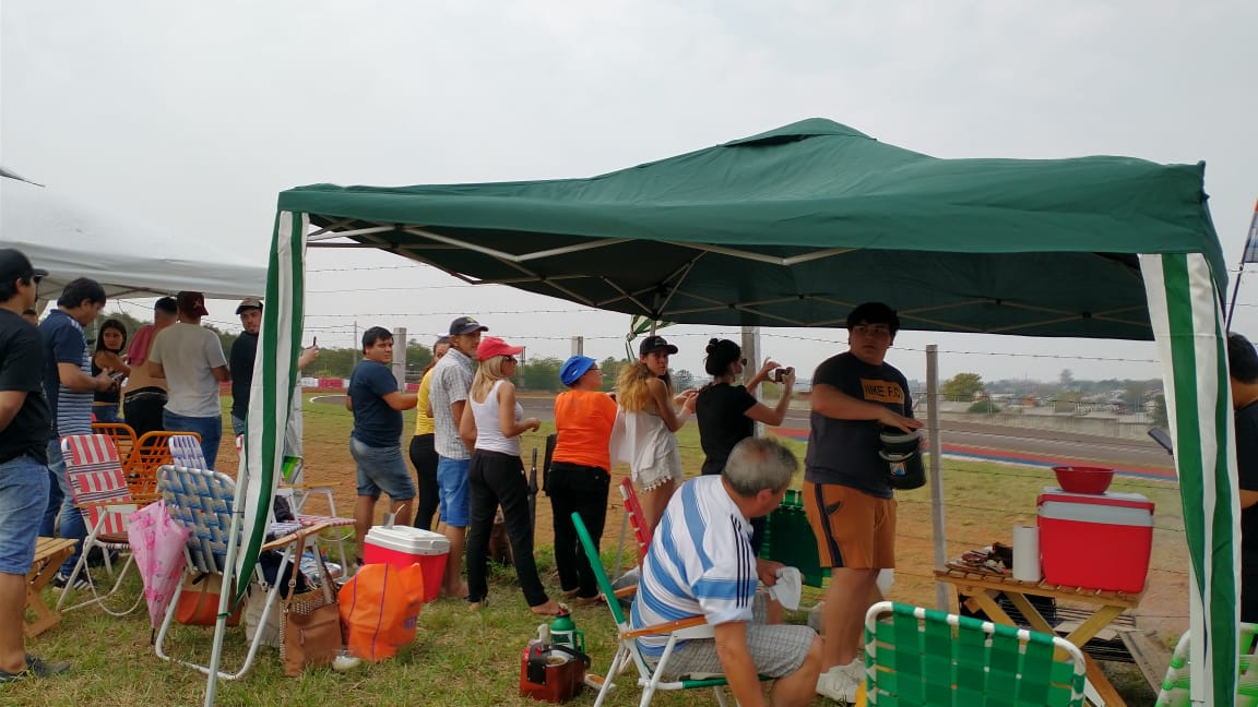 Con espectadores de Chaco, Corrientes, Santa Fe y Misiones, el Turismo Carretera vibró en Posadas