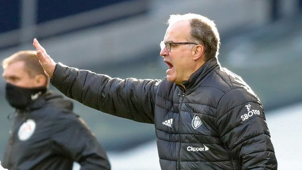 Bielsa renovó su contrato