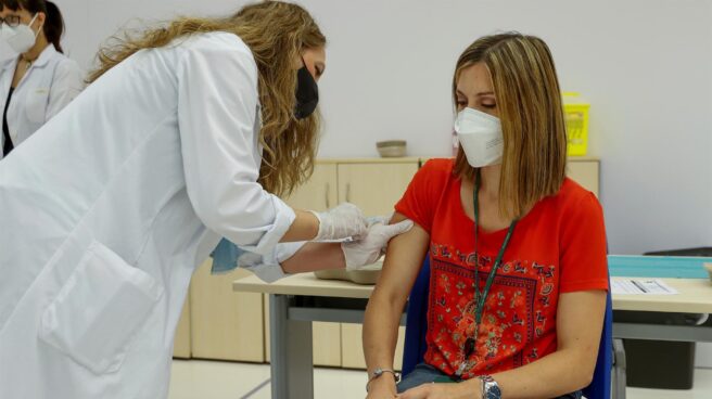 recomiendan combinar las vacunas