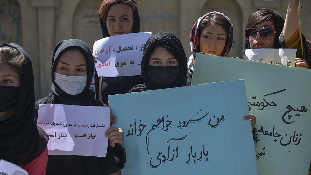 las mujeres no pudieron regresar a las escuelas en Afganistán