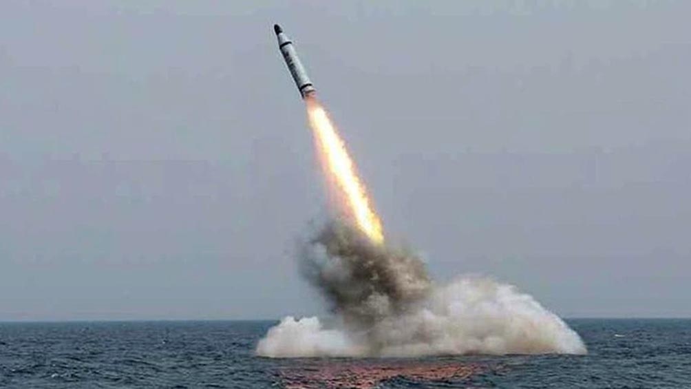 Corea del Sur lanzó su primer misil desde un submarino
