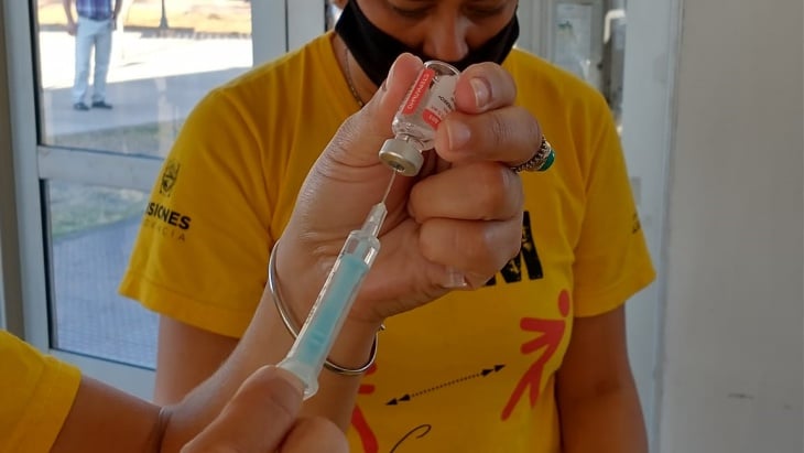vacunación Covid-19 en barrios de Posadas