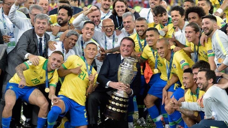 El accionar de Jair Bolsonaro en medio del escándalo en el partido entre Argentina y Brasil