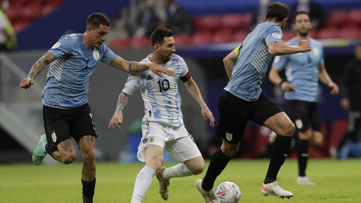 partido entre argentina y uruguay