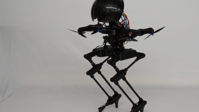 robot que combina la caminata con el vuelo