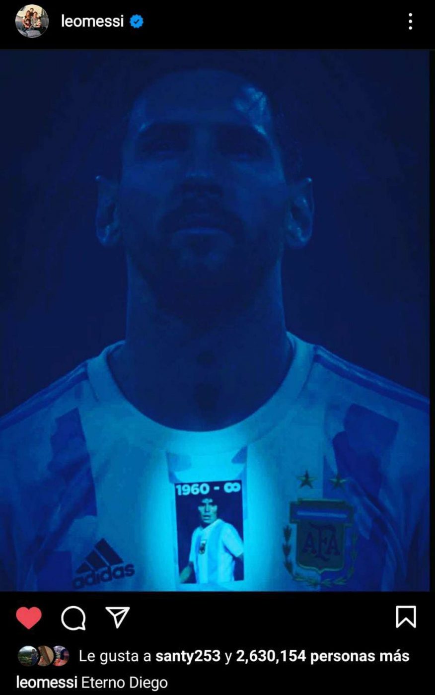 Lionel Messi eligió una singular foto para homenajar a Diego Maradona 