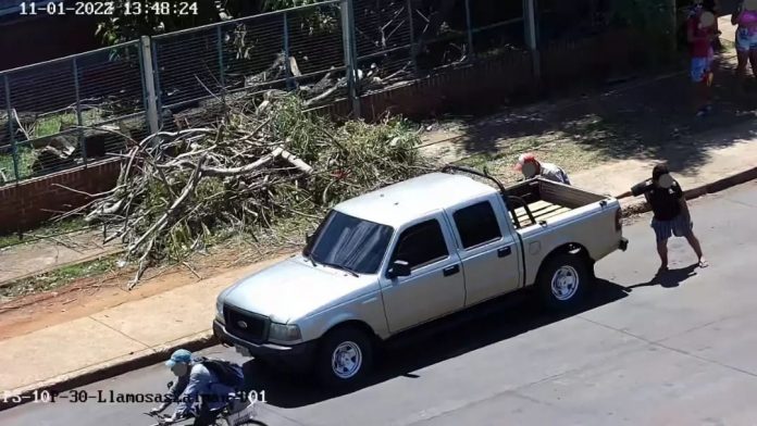 robo de una camioneta en Posadas
