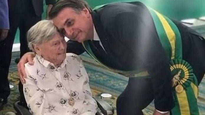 murió la mamá de Jair Bolsonaro a los 94 años