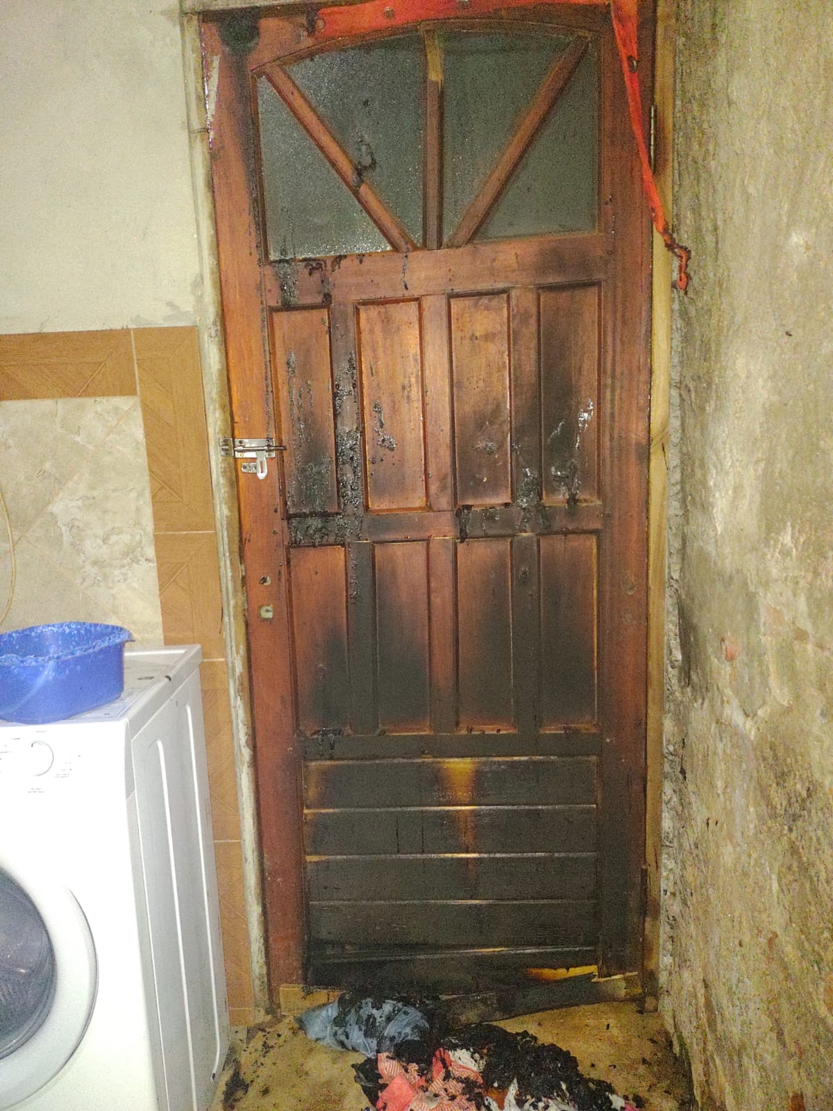 incendió la casa de su pareja