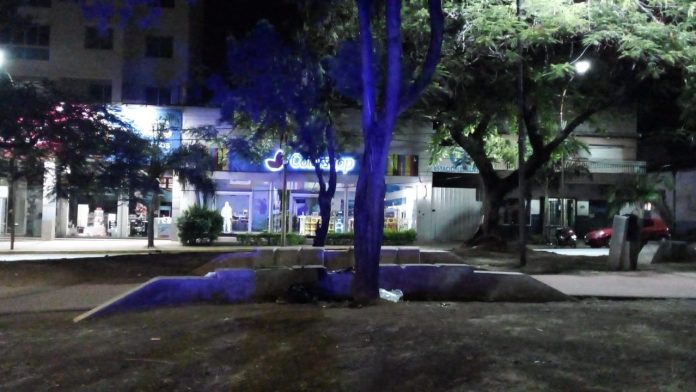 prendieron fuego a su mochila