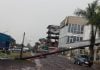 Temporal en Oberá| Fuertes vientos causaron caídas de árboles, postes que dejaron sin luz y agua a algunos barrios