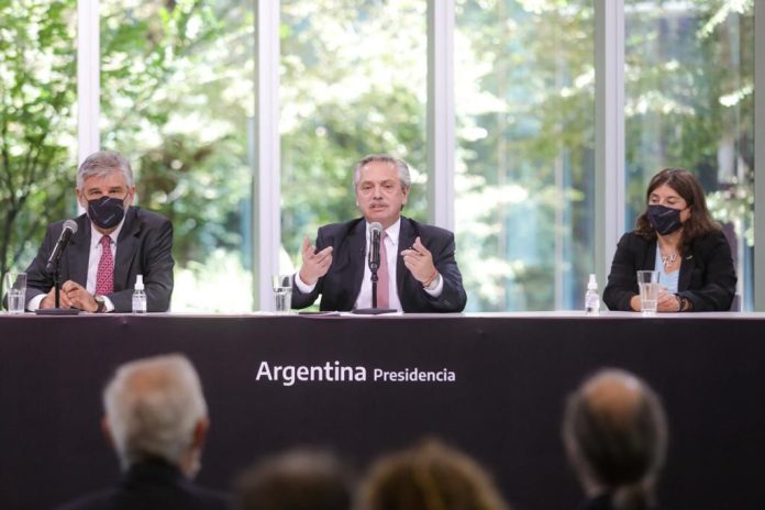 Alberto Fernández anunció un plan de impulso a la ciencia, tecnología e innovación por $15 mil millones