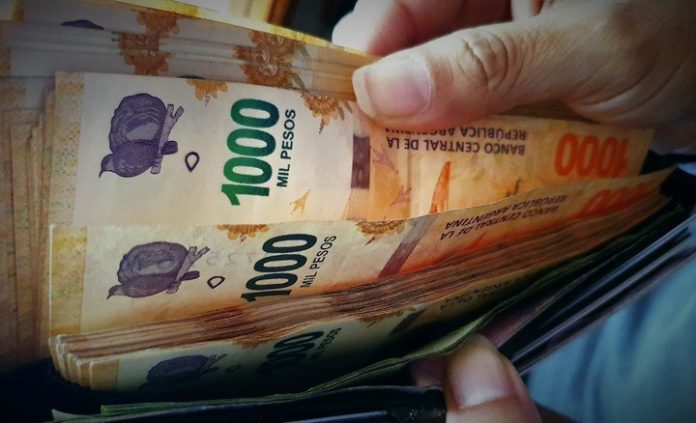 Se vienen nuevos billetes en Argentina?: durante esta semana el Gobierno  nacional definiría si emite billetes de mayor denominación