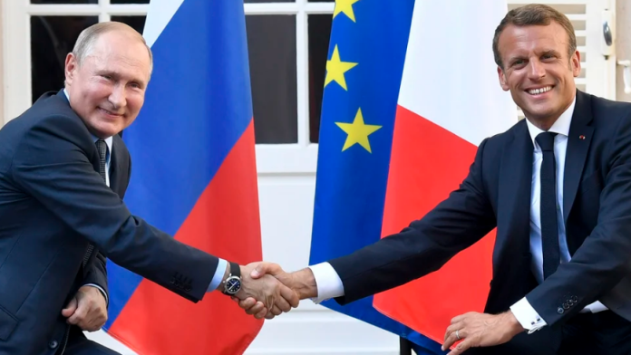 Macron viajó a Moscú para reunirse con Putin