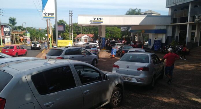 escasez de combustible en Puerto Iguazú