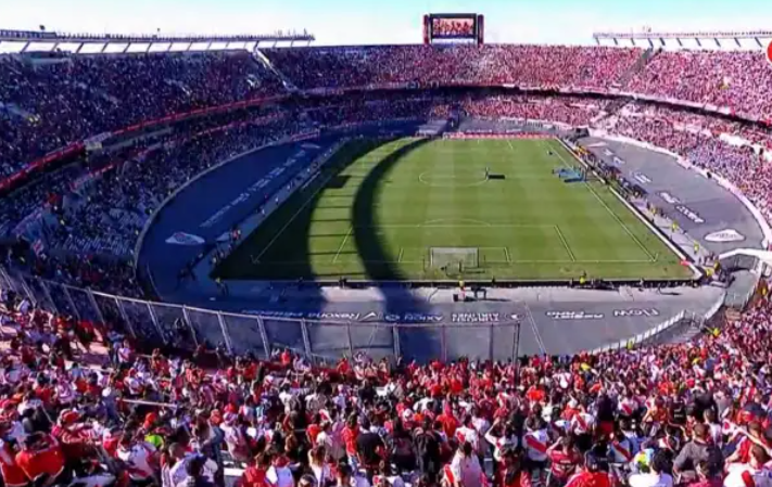 bengalas marinas al Monumental