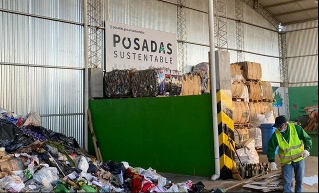 La Municipalidad de Posadas brindó charlas a los vecinos y mostró cómo se trabaja en la planta recicladora de residuos