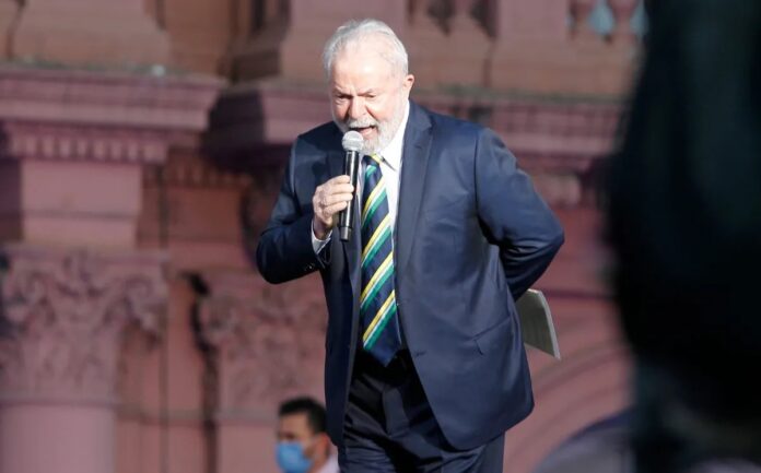 Lula da Silva anunció que el 7 de mayo lanzará su precandidatura a presidente de Brasil