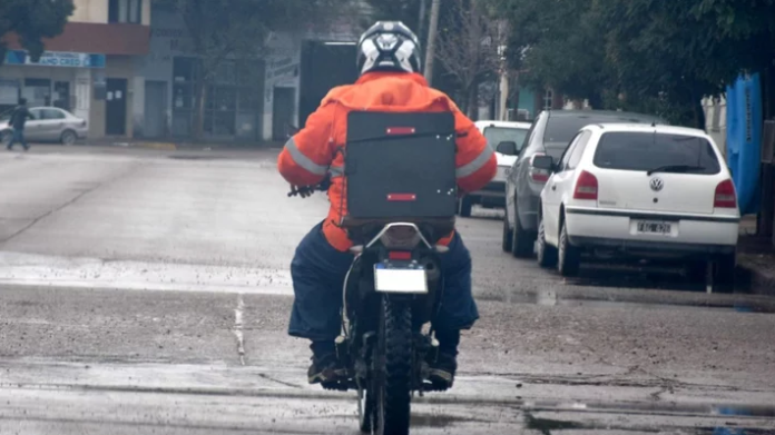 estafar a un motomandados