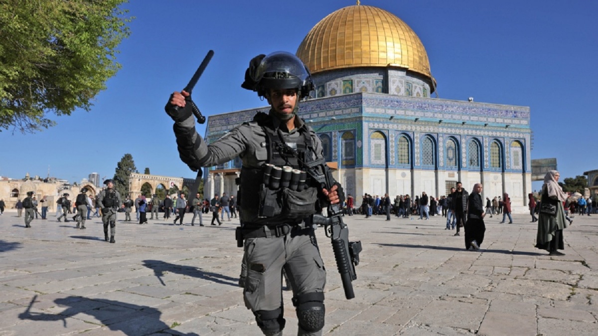 enfrentamientos entre palestinos y policías israelíes