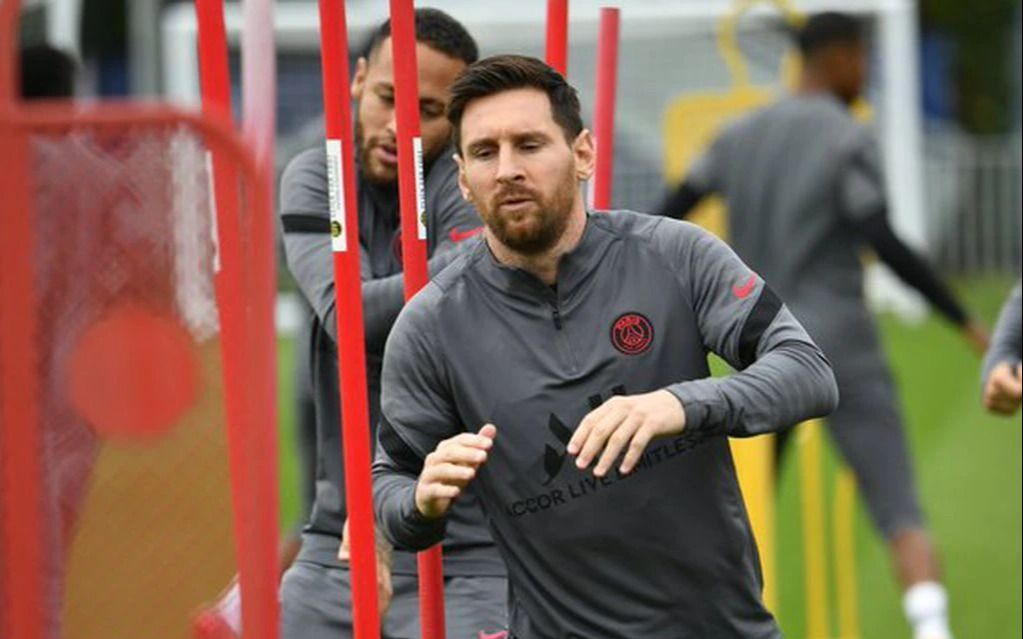 Lionel Messi Volvió A Los Entrenamientos Con El Psg