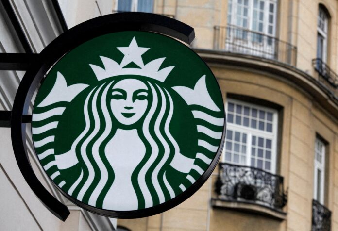 Starbucks abandona Rusia